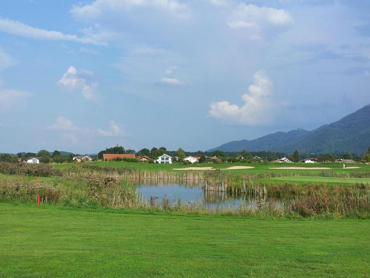 Zwischen Chiemsee Und Bergen Dg 베르나우암히엠지 외부 사진